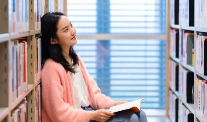 �����Ķ�2025�ٷ�����