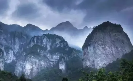 �����Ķ�2025���ذ�װ