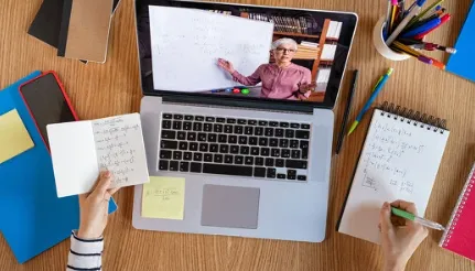 ����Ӣ�����